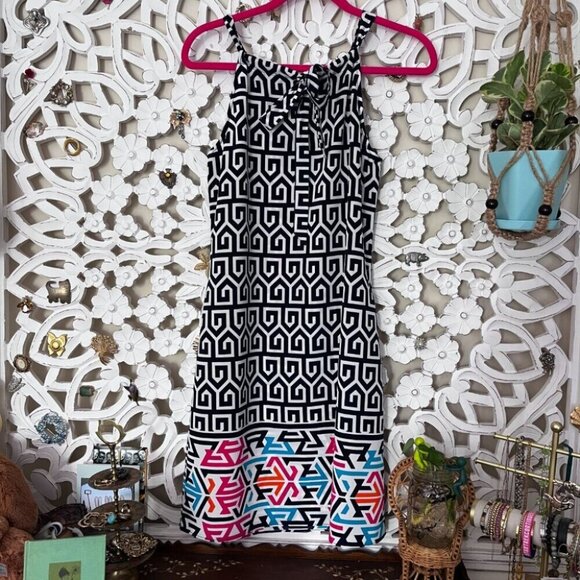 Crown & Ivy Geometric Polyester No Wrinkle Dress - Picture 2 of 7